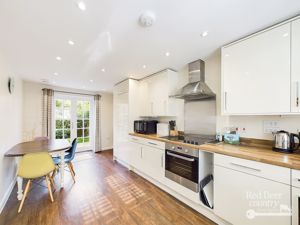 Kitchen/Dining Room- click for photo gallery